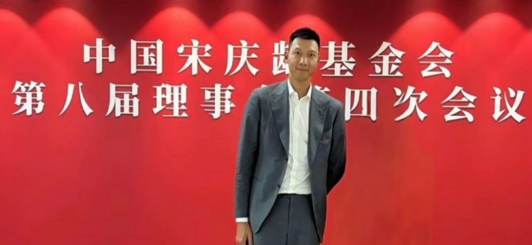  時隔5個月首次公開露面！大河報：易建聯(lián)關聯(lián)公司成被執(zhí)行人