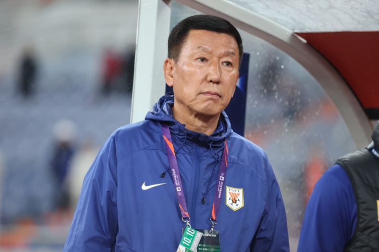  崔康熙：間歇期被抽調(diào)了很多球員訓練受影響，國腳每人狀態(tài)不同