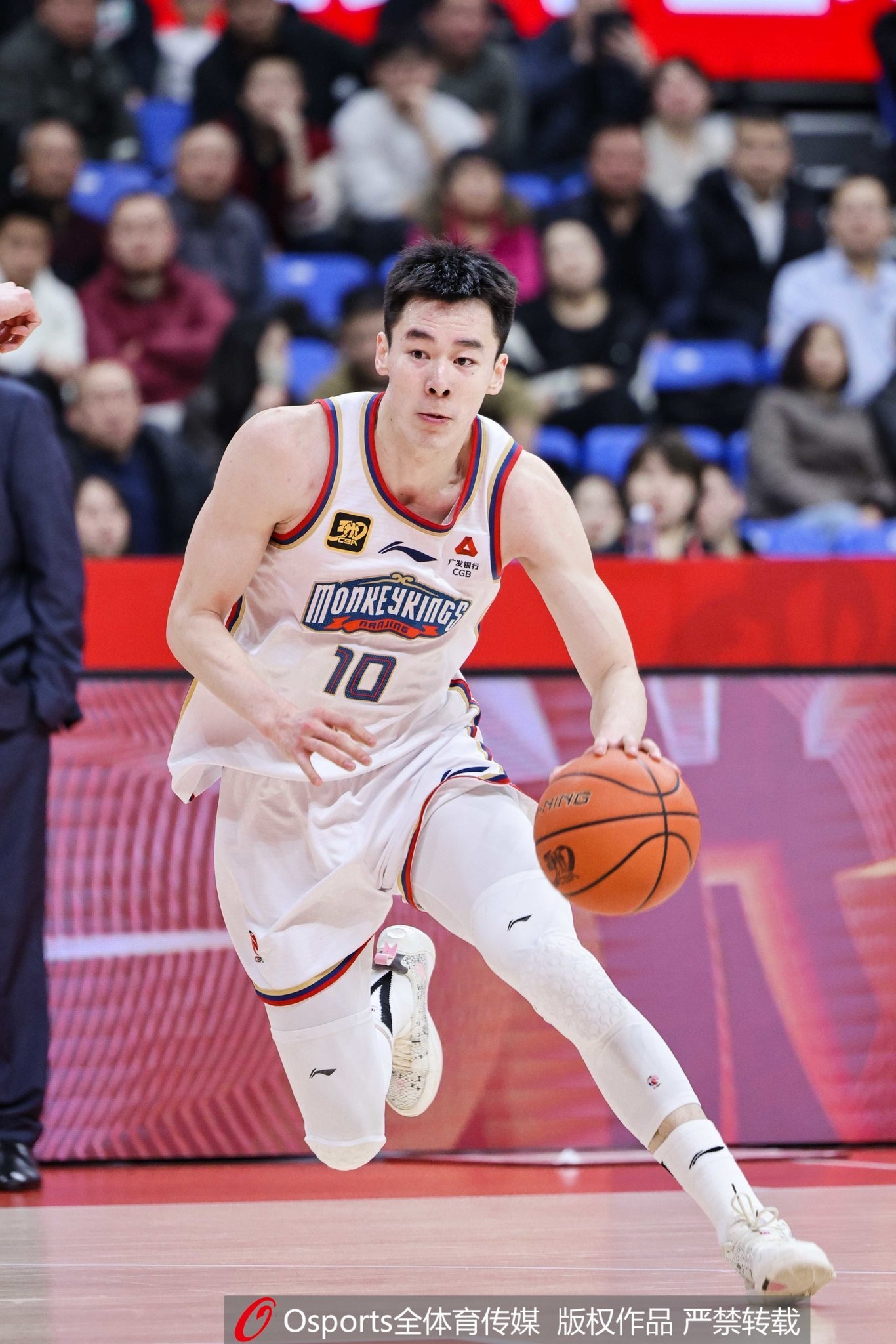  沖擊力十足！郭昊文17投5中&罰球14中12 得到24分10板5助